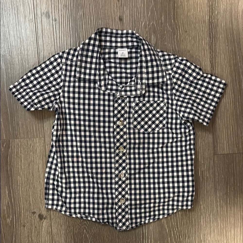 Old Navy Black and White Checkered Kids Button Down Shirt